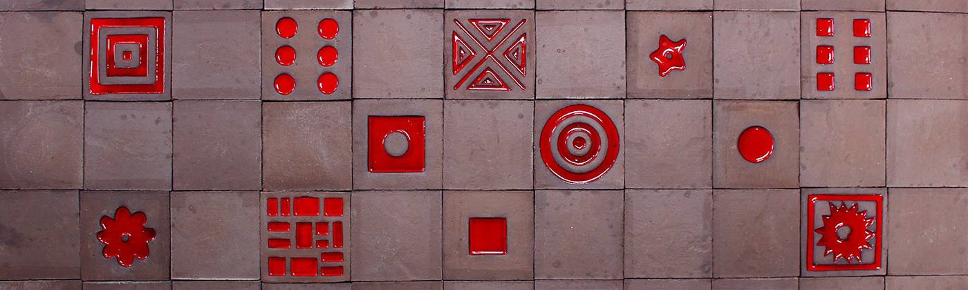 Faïences à reliefs : différentes gammes de faïence murale