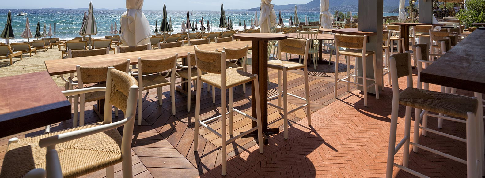 De la terre cuite pour une terrasse chaleureuse