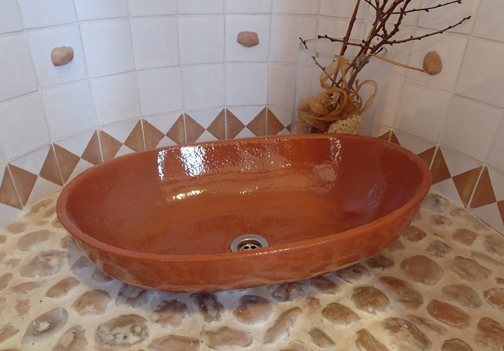 vasque à poser couleur terre cuite naturelle ovale
