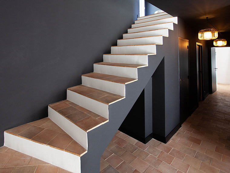 tomette pour marche d'escalier