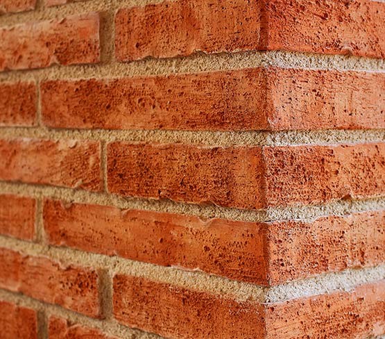 Asymmetric Corner Brick