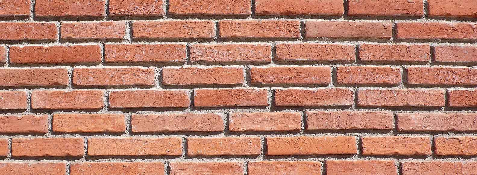 Symmetric Corner Brick